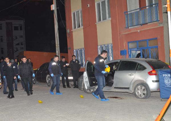 Evin önünde uğradığı silahlı saldırıda öldü