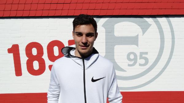 (ÖZEL) Fortuna Düsseldorf’un milli futbolcusu Kaan Ayhan: “Süper Lig ekiplerinden teklif almadım”
