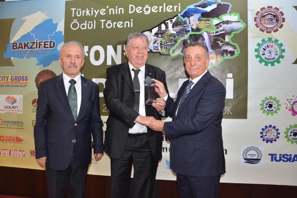 Ahmet Nur Çebi: “Beşiktaş’ın şampiyonluk şansı hepsinden yukarıda”
