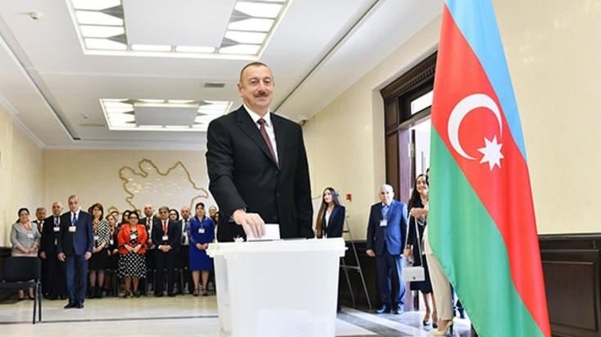 Azerbaycan’da seçimlerin galibi Aliyev oldu