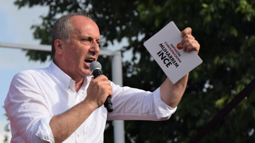 Muharrem İnce: “Kek yemek isteyen Erdoğan’a, iş isteyen bana oy versin”