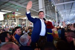 Resmi olmayan sonuçlara göre, İstanbul Büyükşehir Belediye (İBB) Başkanı olan