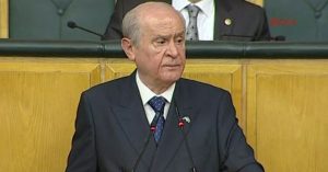 Önceki açıklamasında, "O adama, yumruk attıracak kadar ne yaptın sen