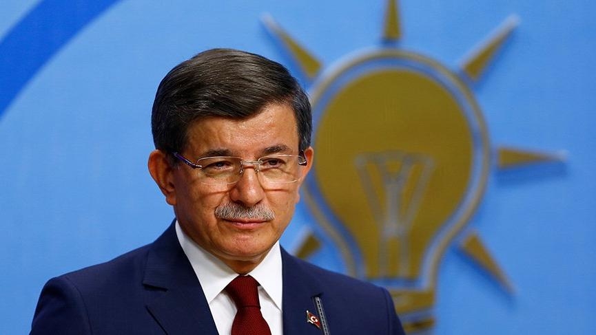 Eski Başbakan Ahmet Davutoğlu’ndan zehir zemberek açıklamalar…. “Ekonomik krizin sebebi, yönetim krizidir”