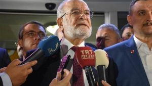 Saadet Partisi lideri Temel Karamollaoğlu, haftalık basın toplantısı düzenledi, gündeme