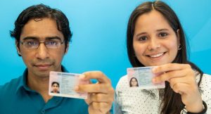 Nitelikli iş gücüne kapıları aralayan Almanya’da yeni dönem başladı. DW