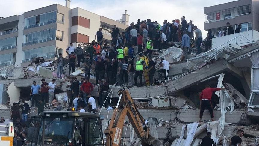 İzmir’de deprem: 4 can kaybı var