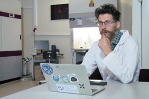 Rus bilim insanının şüpheli ölümü kafaları karıştırdı! Rusya’da koronavirüs aşısı