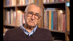 Ünlü psikolog Prof. Dr. Doğan Cüceloğlu, İstanbul Beşiktaş’ta yaşadığı dairede