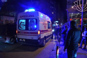 Tekirdağ’ın Çorlu ilçesinde alkollü sürücü kullandığı otomobiliyle çarptığı 2 genç