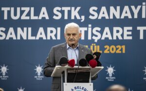 İSTANBUL (AA) – AK Parti Genel Başkanvekili Binali Yıldırım, Kovid-19