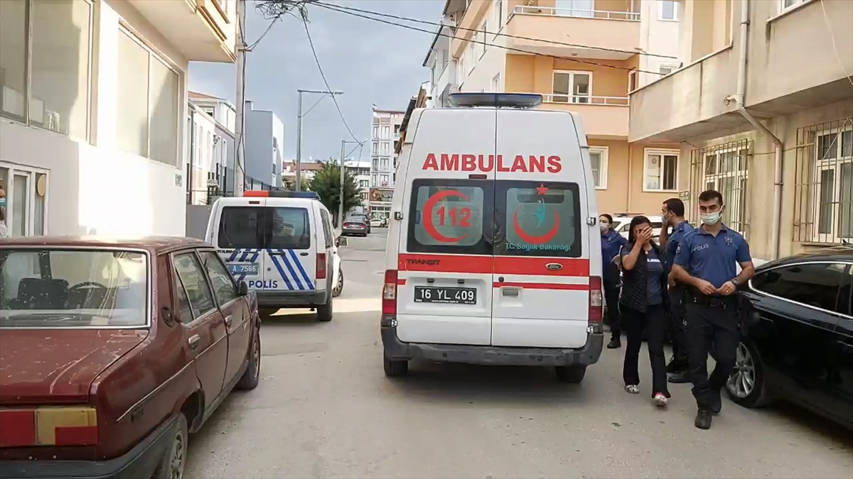 Bursa'da kız arkadaşı tarafından bıçaklandığı iddia edilen kişi ağır yaralandı
