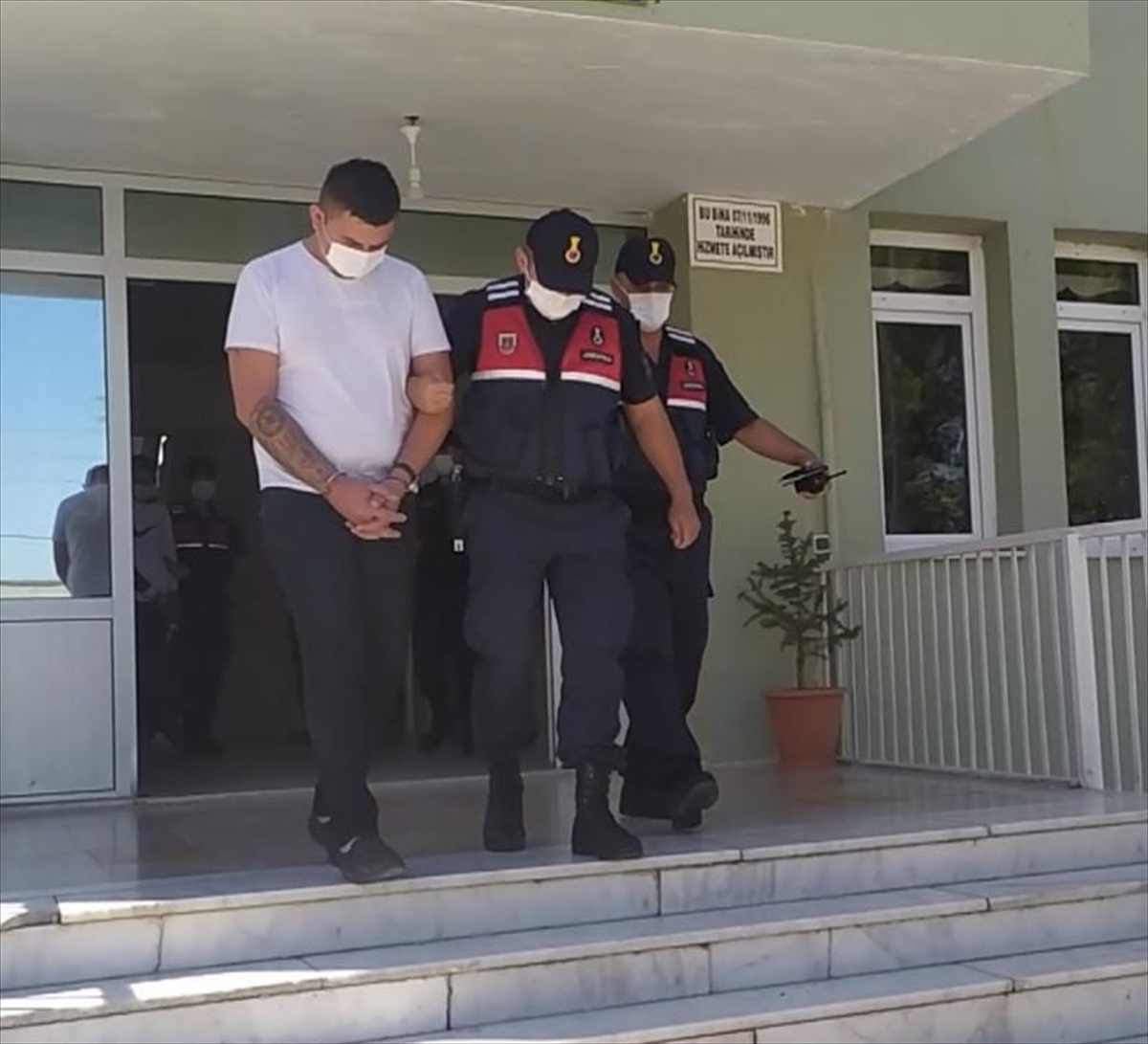 Denizli'de silahlı saldırıya ilişkin yakalanan 8 kişiden 1'i tutuklandı