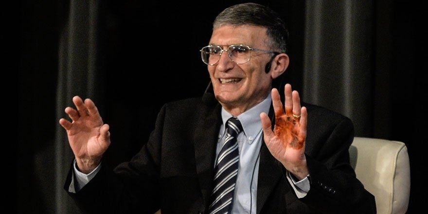 Prof. Dr. Aziz Sancar, Nobel ödülünü niçin Anıtkabir’e hediye ettiğini anlattı…