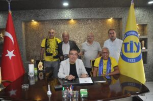 Misli.com 2. Lig Beyaz Grup ekiplerinden Tarsus İdman Yurdu’nda teknik