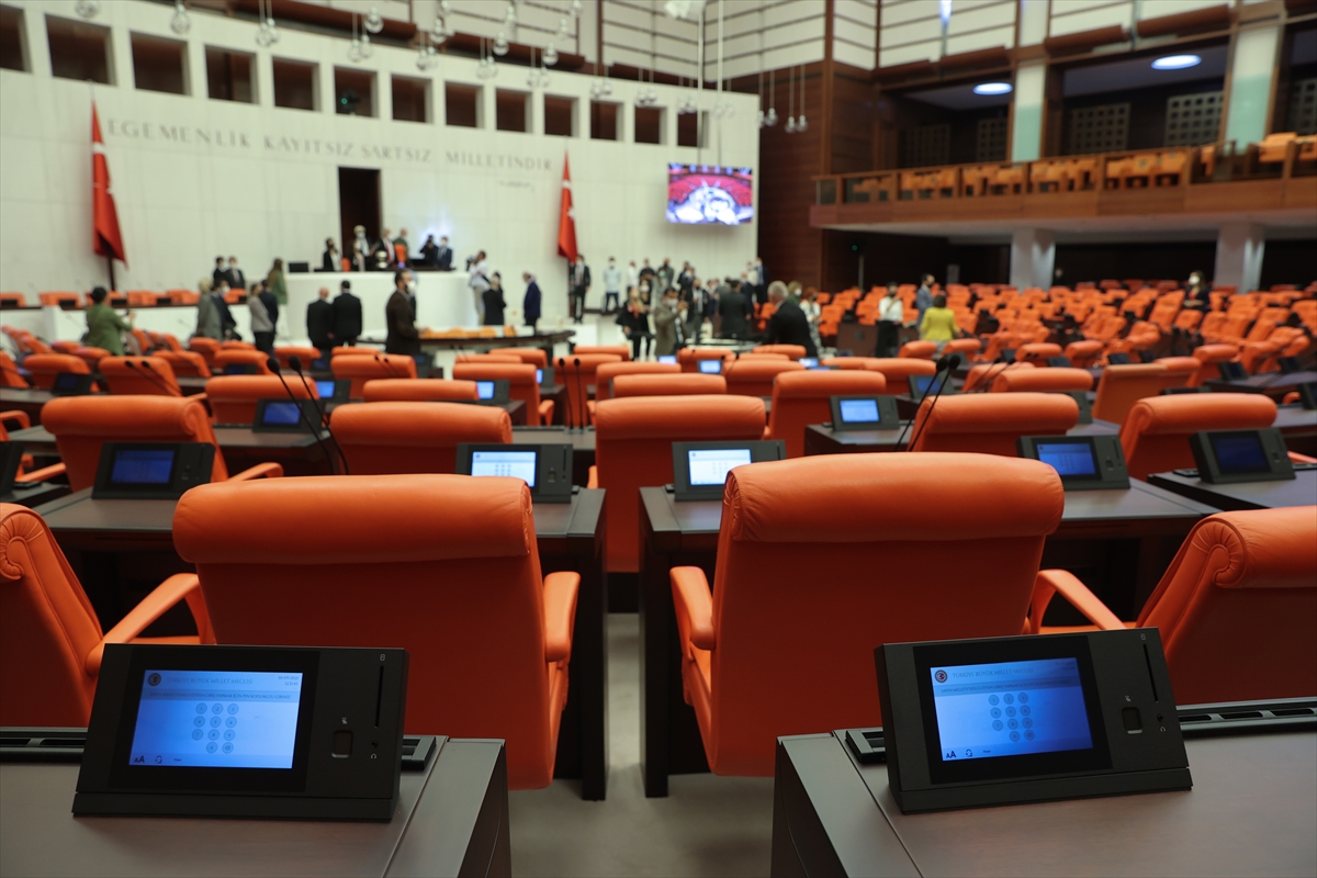6 parti “güçlendirilmiş parlamenter sistem” için toplandı