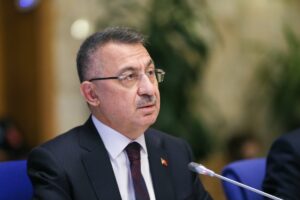 TBMM (AA)- Cumhurbaşkanı Yardımcısı Fuat Oktay, "2022 bütçemizle zor denilen