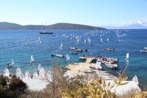 - Yarışlarda, 16 ülkeden 286 sporcu mücadele ediyor