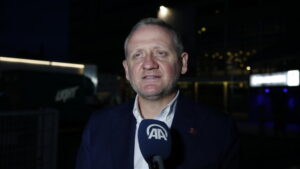 İSTANBUL (AA) – İstanbul Başakşehir Kulübü Başkanı Göksel Gümüşdağ, Beşiktaş