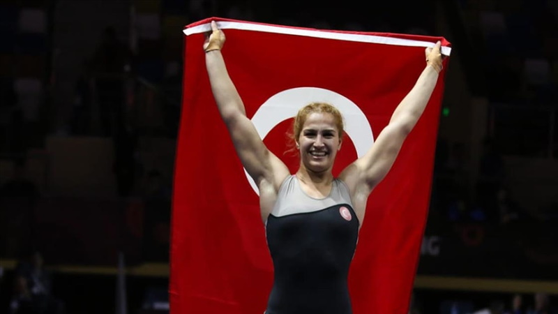 Buse Tosun Çavuşoğlu, Dünya Şampiyonası’nda bronz madalya