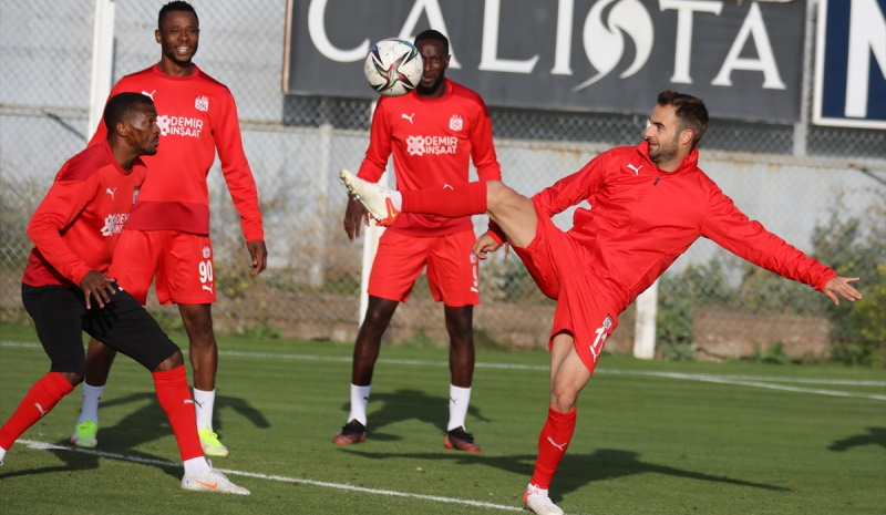 Sivasspor, Adana Demirspor maçının hazırlıklarına başladı