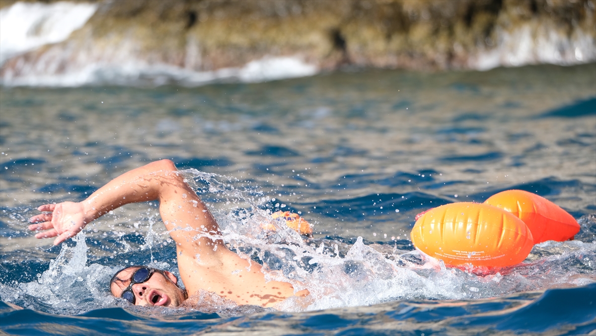 Açık su yüzme yarışı “Oceanman Türkiye” Antalya'da sona erdi
