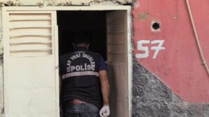 ADANA (AA) – Adana'nın merkez Seyhan ilçesinde bir kişi evinde