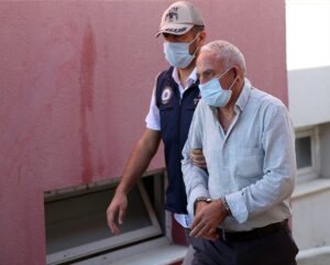 ADANA (AA) – Adana'da, terör örgütü PKK üyeliğinden aranan 2