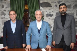 KARS (AA) – AK Parti İstanbul Milletvekili Mustafa Ataş, seçimlerin