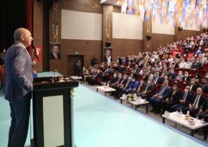 MARDİN (AA) – AK Parti Genel Başkanvekili Numan Kurtulmuş, "siyasi