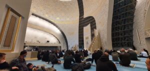 KÖLN (AA) – Almanya'daki camilerde Mevlid Kandili dualarla idrak edildi.