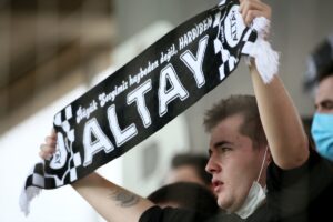 - Altay: 0 - VavaCars Fatih Karagümrük: 1 (İlk yarı)
