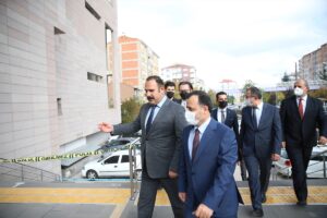 ESKİŞEHİR (AA) – Anayasa Mahkemesi Başkanı Zühtü Arslan, Eskişehir Valisi