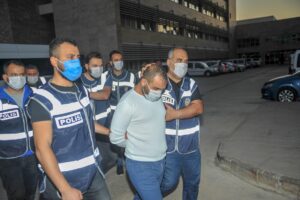 ANTALYA (AA) – Antalya'da polis ekiplerinin suç örgütüne yönelik düzenlediği