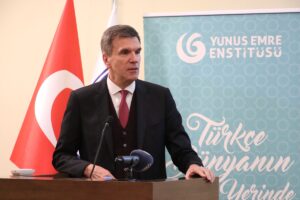 TİRAN (AA) – Arnavutluk'un başkenti Tiran'da "Yunus Emre’nin Evrensel Mesajı"