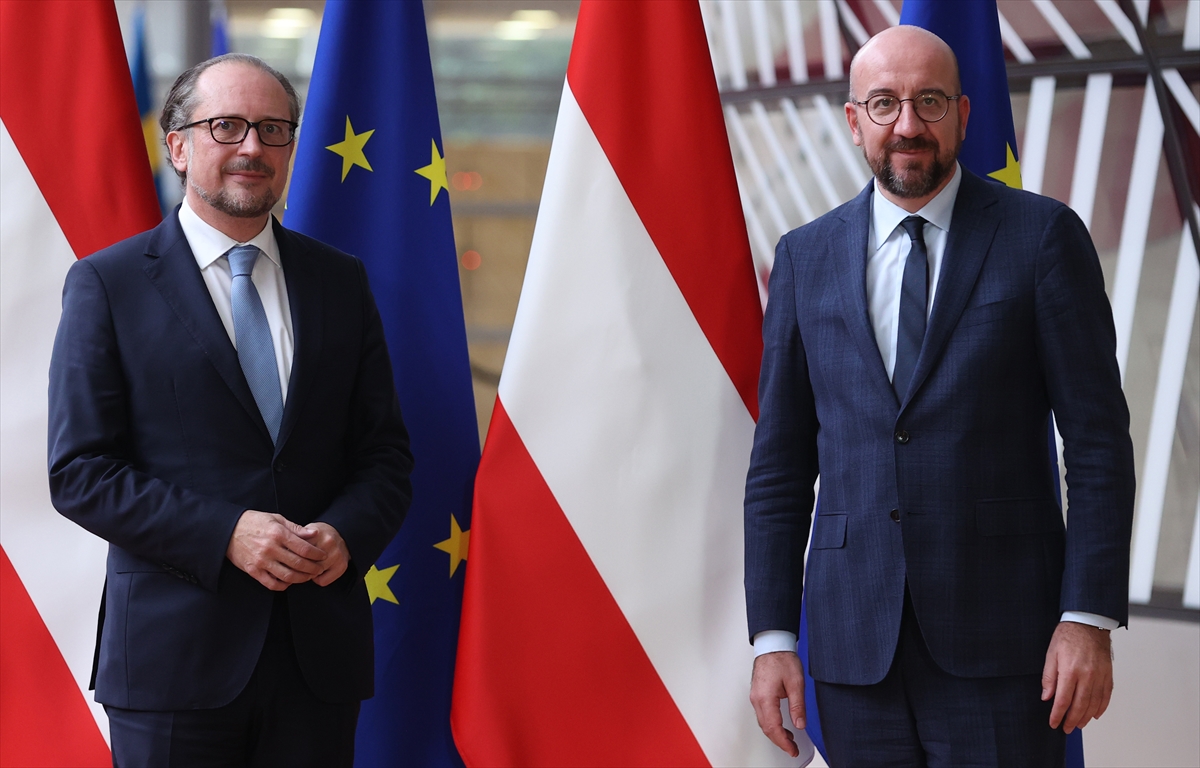 Avusturya'nın yeni Başbakanı Schallenberg, ilk yurt dışı ziyaretini Brüksel'e yaptı