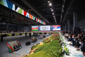 BELGRAD (AA) – Dünyanın Doğu ve Batı olmak üzere kutuplaşmaya