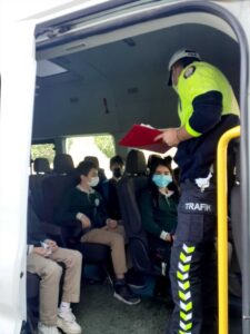 BİTLİS (AA) – Bitlis'te öğrenci servislerine yönelik denetimlerde 57 araca