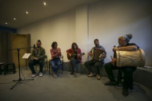 BUENOS AIRES (AA) – Arjantinli müzisyenler kendi müzik aletleriyle Türkçe