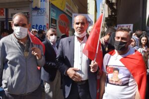 HAKKARİ (AA) – Çocuklarının dağa kaçırılmasından HDP'yi sorumlu tutan Hakkarili