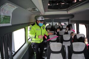 ÇORUM (AA) – Çorum Emniyet Müdürlüğünce, öğrencilerin okul servisiyle seyahatleri