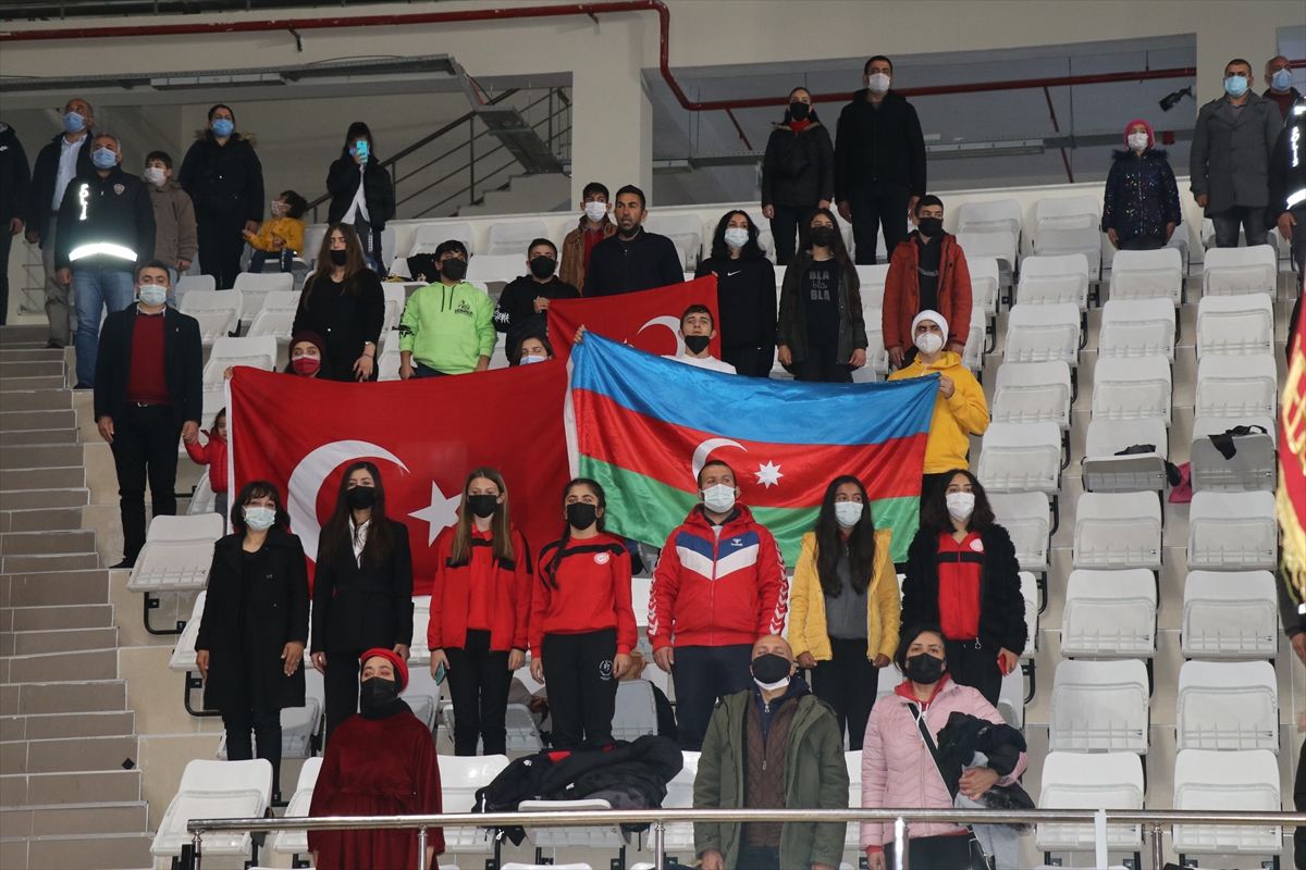 Doğu Anadolu'da 29 Ekim Cumhuriyet Bayramı coşkuyla kutlandı