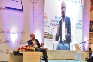 - "Dünyanın en önemli, en ciddi geleneksel spor kuruluşu, Dünya