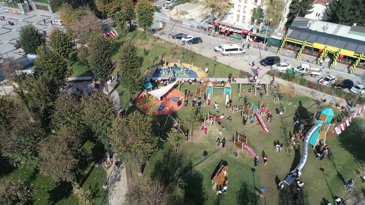 Düzce'de “Millet Bahçesi” hizmete açıldı