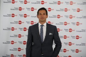 - Şirket, Ticket Restaurant Yemek Kartı ile öğle yemeği harcamalarında,