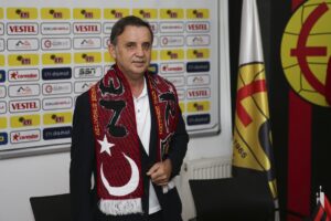 ESKİŞEHİR (AA) – TFF 2. Lig takımlarından Eskişehirspor'da teknik direktörlük