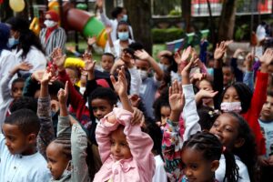 - Dünya Gıda Programı, yağmalama nedeniyle Dessie ve Kombolcha'da gıda