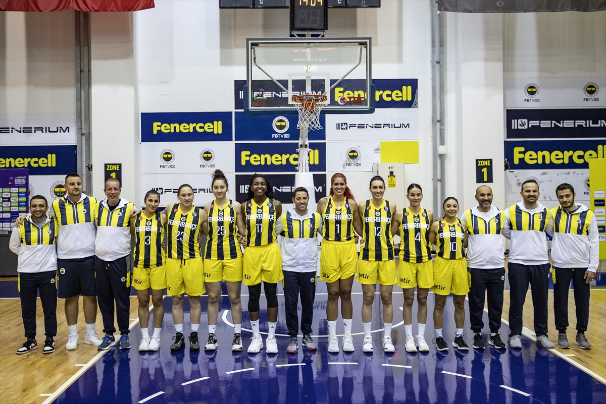 Fenerbahçe Kadın Basketbol Takımı'nın medya günü düzenlendi