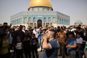 KUDÜS (AA) – Filistinliler, İsrail mahkemesinin, Yahudilerin Mescid-i Aksa'da "sessizce"