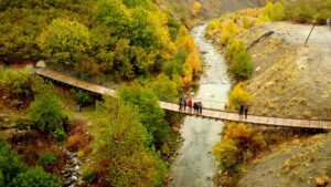 Bozulmamış doğası, tarihi dokusu, asırlık taş evleri ve dereleriyle yılın